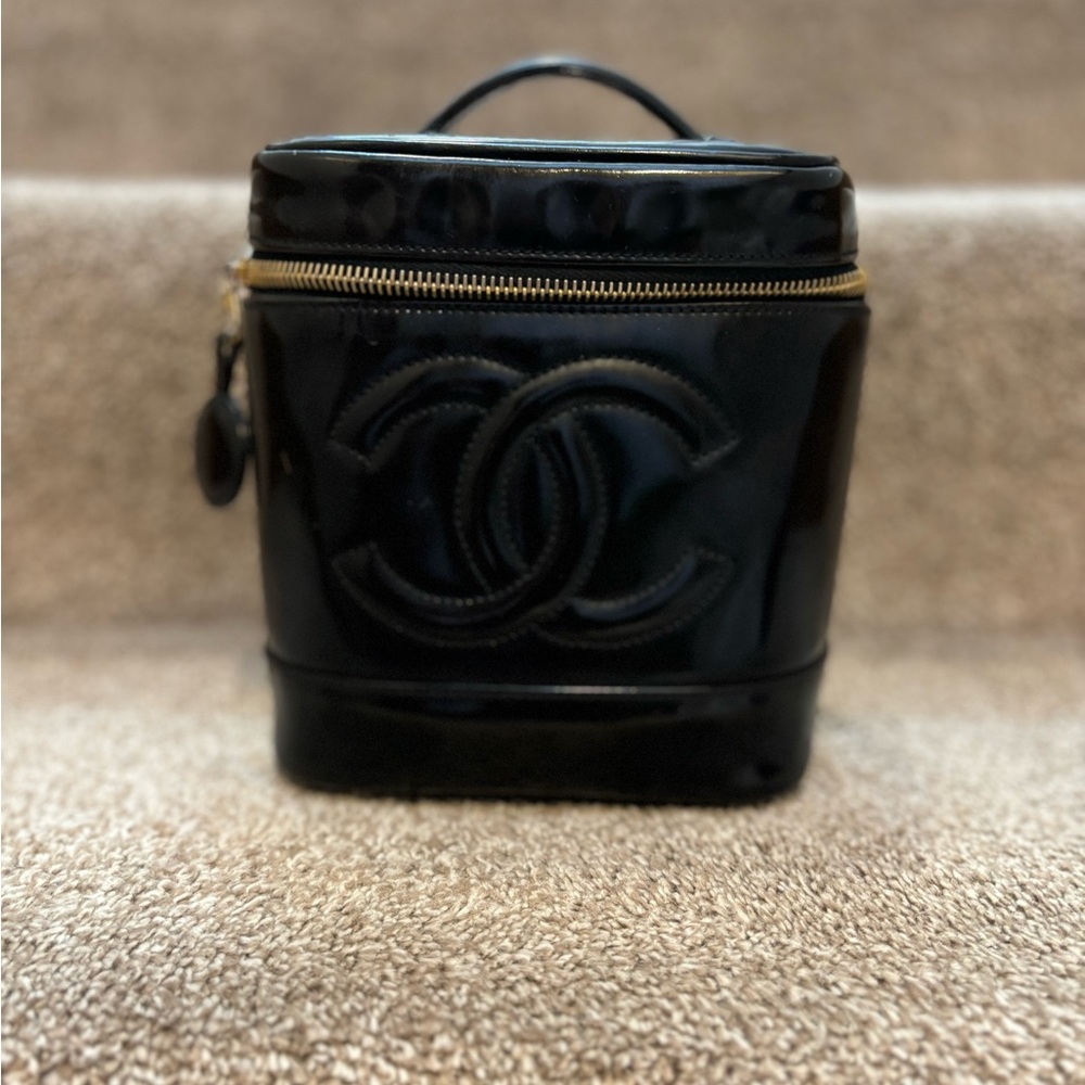 Chanel vanity bag